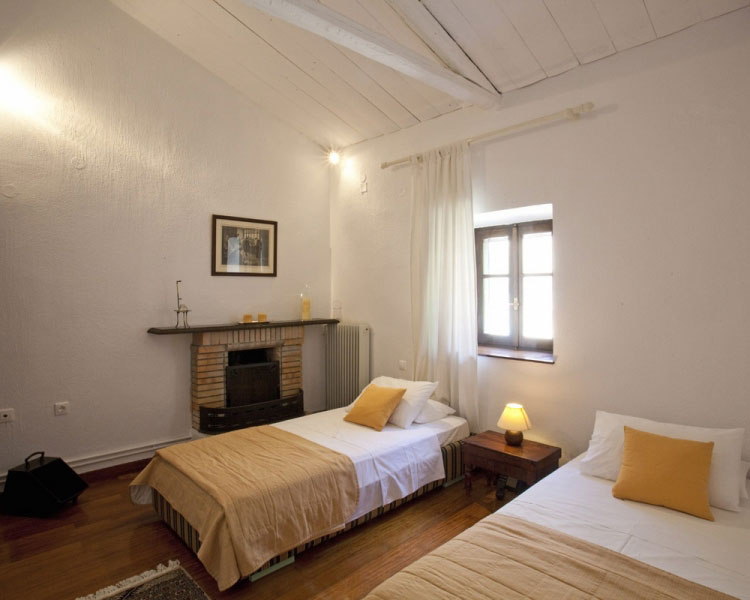 Larione Suite